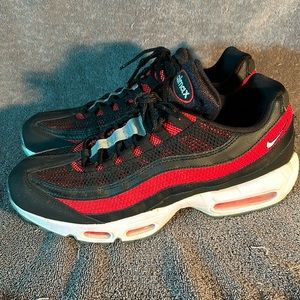 Nike Climax Shoes Red / Black Size 9.5